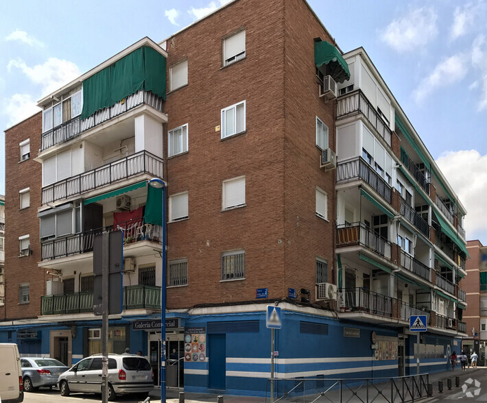 Calle Seminario, Leganés, Madrid for rent - Building Photo - Image 2 of 2