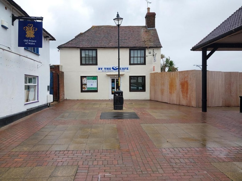 8 New St, Ashford to rent - Building Photo - Image 1 of 1