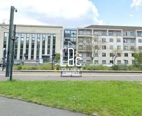 Location Bureaux 80 m² - Photo 1