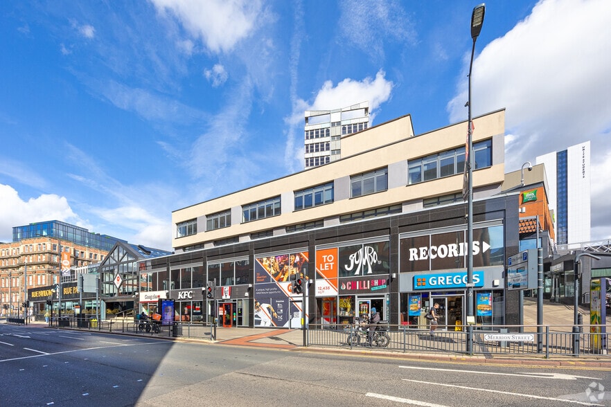 Merrion Ctr, Leeds to rent - Building Photo - Image 2 of 5