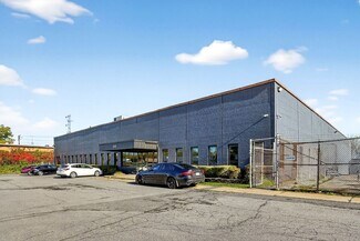 More details for 3435 Boul Pitfield, Montréal, QC - Industrial to Rent
