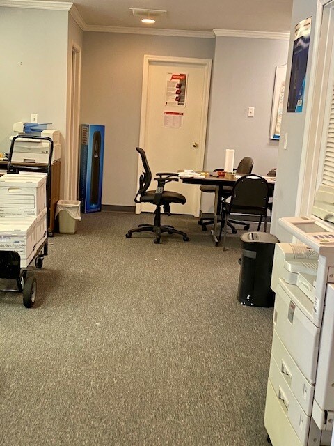 125 W Seneca St, Manlius, NY to rent Interior Photo- Image 1 of 8