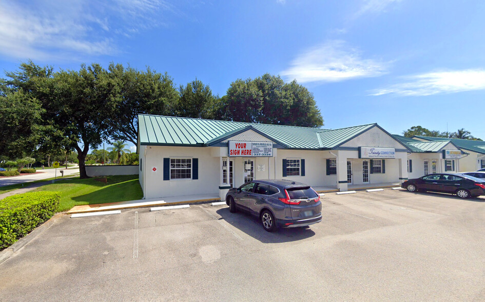 1801-1813 SE Port St Lucie Blvd, Port Saint Lucie, FL for rent - Building Photo - Image 1 of 4