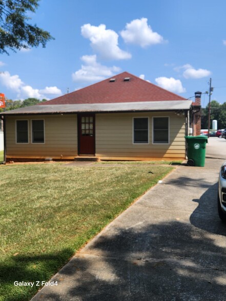 4355 Covington Hwy, Decatur, GA for rent - Building Photo - Image 3 of 9