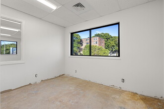 125 Main St, Stoneham, MA for rent Building Photo- Image 1 of 7