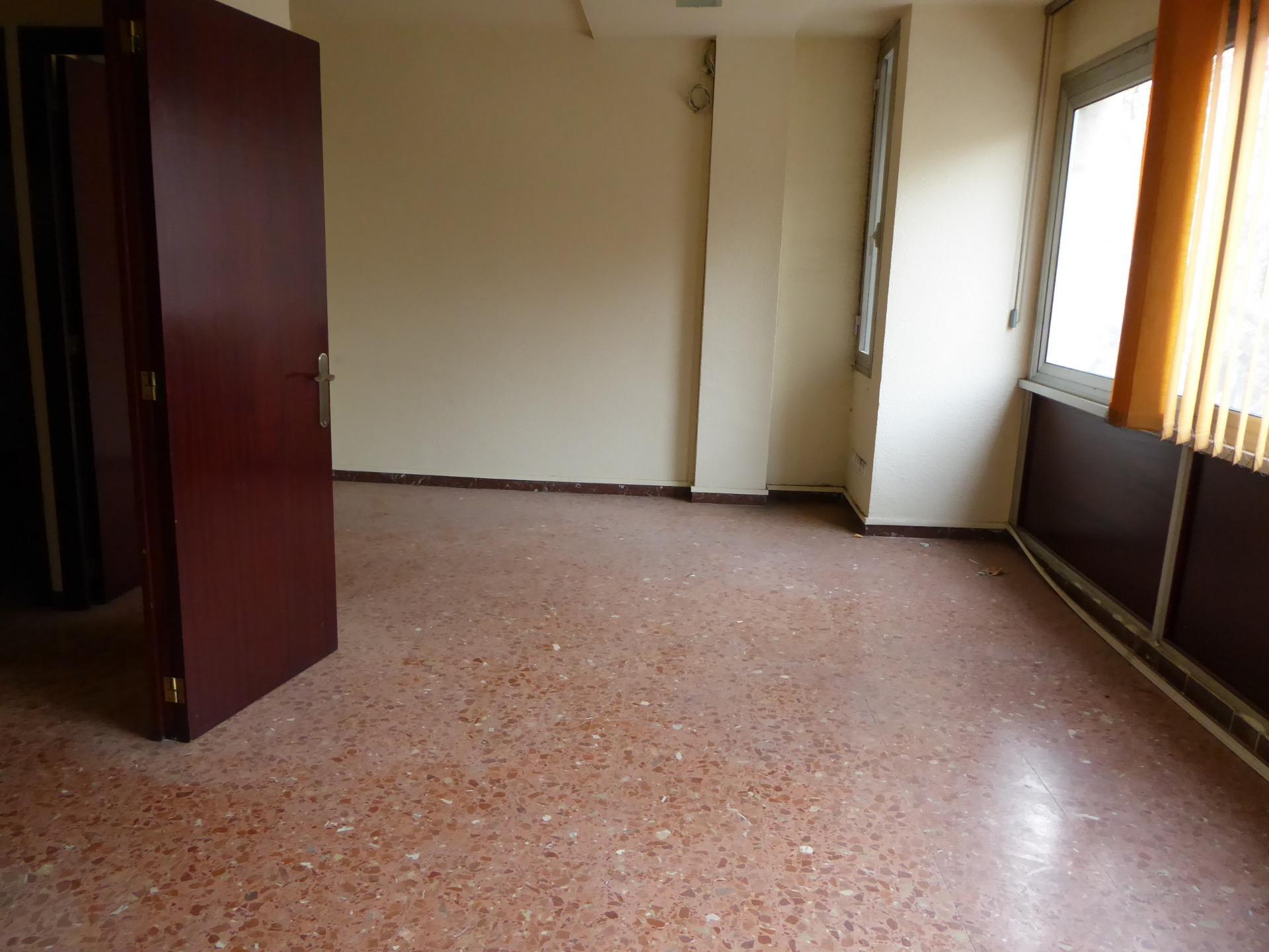 Office in Manresa, Barcelona to rent Interior Photo- Image 1 of 4