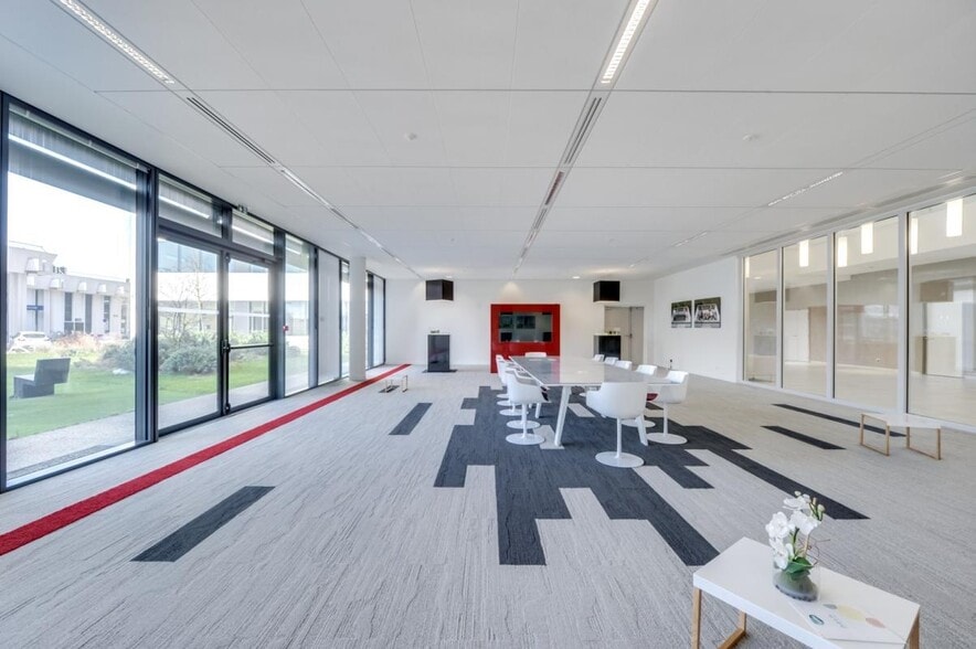 19 Rue D'Arcueil, Rungis to rent - Interior Photo - Image 3 of 15