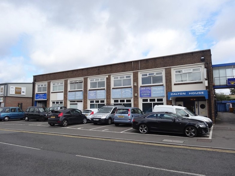 60 Windsor Ave, London SW19 2RR