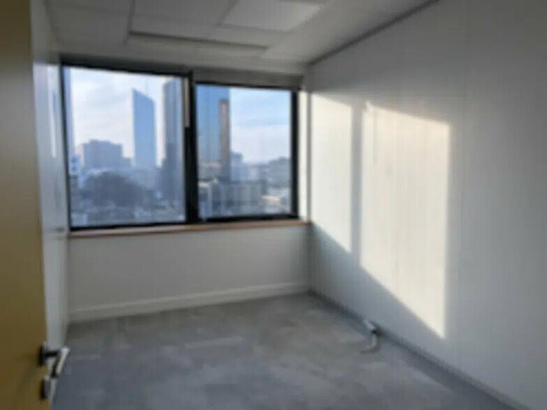 Office in Lyon to rent - Interior Photo - Image 3 of 10