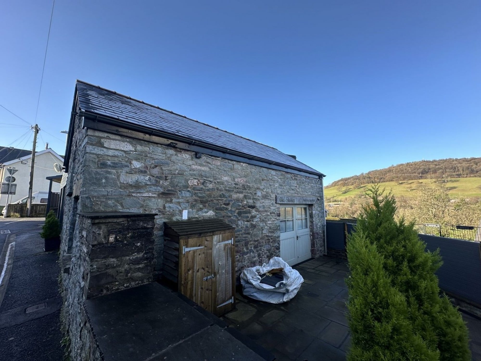 A40, Sennybridge for sale Building Photo- Image 1 of 2