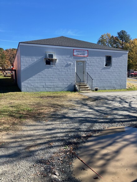 1615 S Fayetteville St, Asheboro, NC for rent - Primary Photo - Image 1 of 6