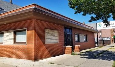 5322 W Fullerton Ave, Chicago, IL for sale Primary Photo- Image 1 of 1