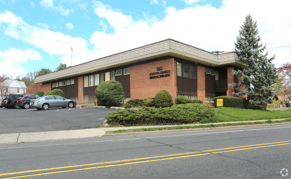 190 Greenbrook Rd, North Plainfield, NJ for sale - Building Photo - Image 2 of 11