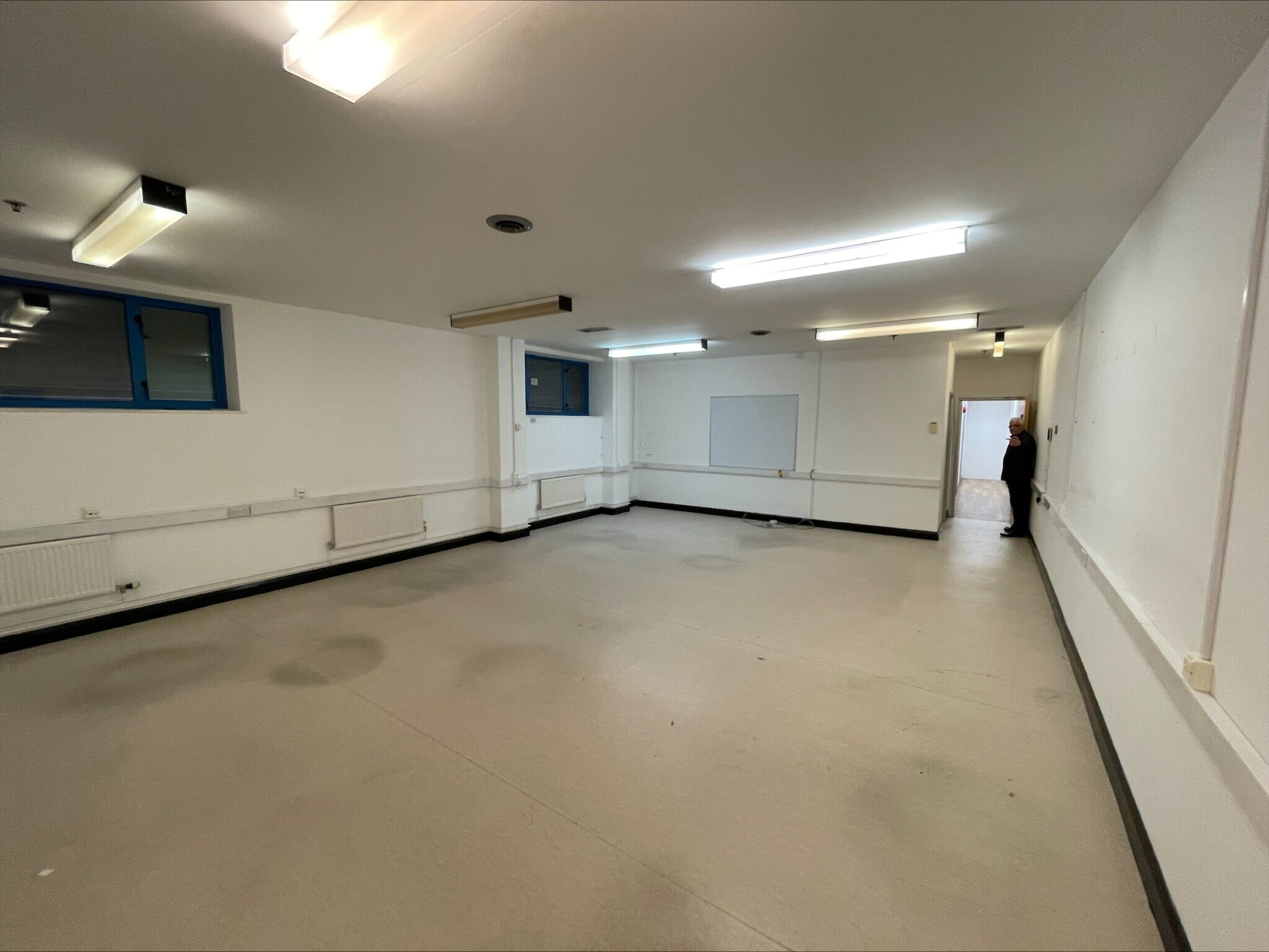 120 Broughton St, Manchester to rent Interior Photo- Image 1 of 6