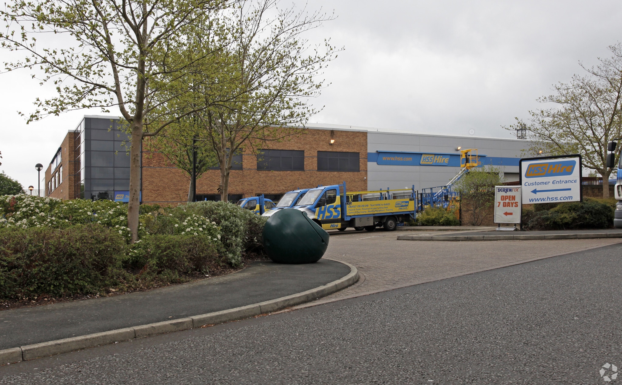 Ashbourne Way, Solihull to rent Primary Photo- Image 1 of 5