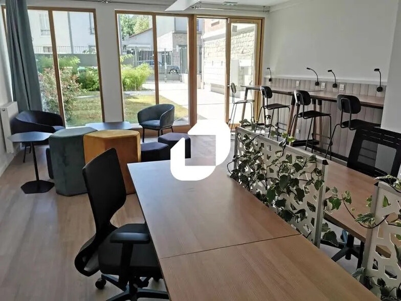 Office in Arcueil to rent - Building Photo - Image 3 of 12
