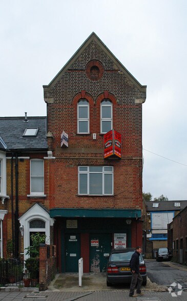 2 Bouverie Rd, London to rent - Building Photo - Image 2 of 4