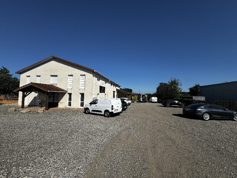 Light Industrial in VILLETTE-D'ANTHON for sale - Building Photo - Image 1 of 17