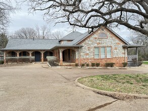 703 S Main St, Lake Dallas, TX for sale Building Photo- Image 1 of 24