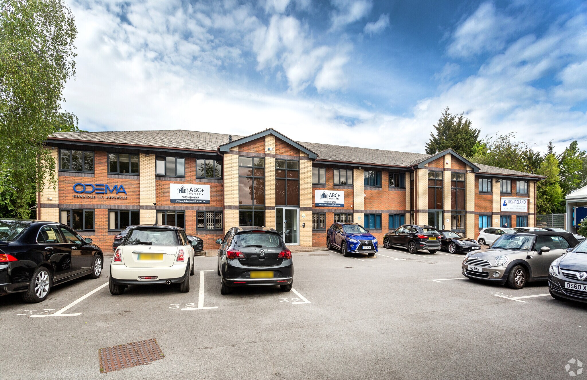 Caspian Rd, Altrincham for sale Primary Photo- Image 1 of 1