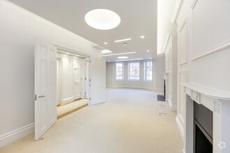56 Grosvenor St, London to rent Interior Photo- Image 1 of 1