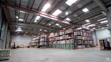 Calle Río Zújar, 1, Getafe, Madrid to rent Interior Photo- Image 1 of 8