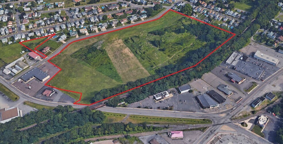 437 Plymouth Ave, Hanover Township, PA for sale - Primary Photo - Image 1 of 1