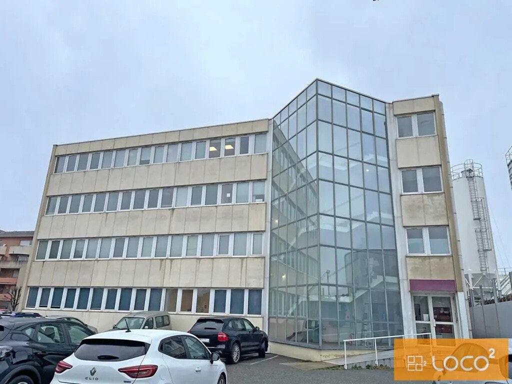 Location Bureaux 65 m² - Photo 1
