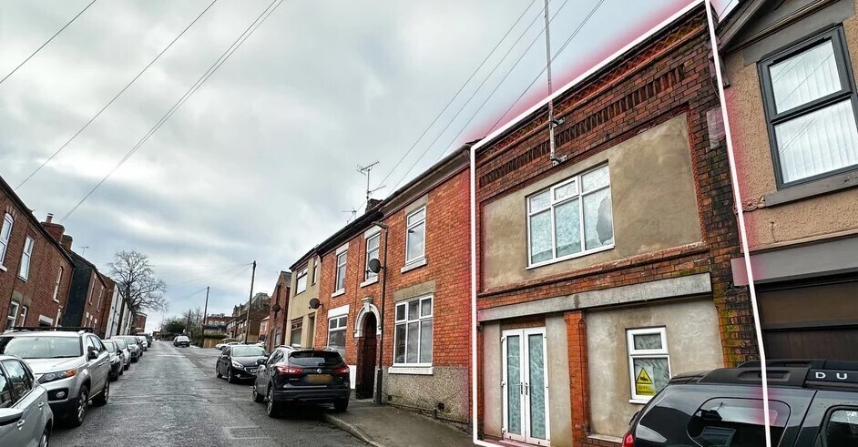 19 Moseley St, Ripley for sale Primary Photo- Image 1 of 1