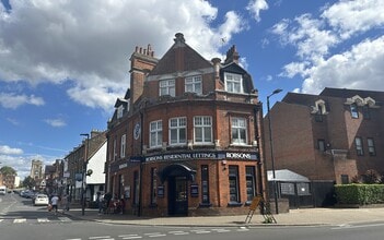 2 High St, Pinner to rent Building Photo- Image 1 of 2