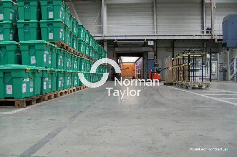 Light Industrial in Montpellier to rent - Interior Photo - Image 1 of 3