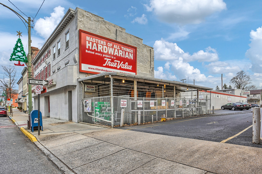 23-29 W Main St, Mechanicsburg, PA for sale - Primary Photo - Image 1 of 1