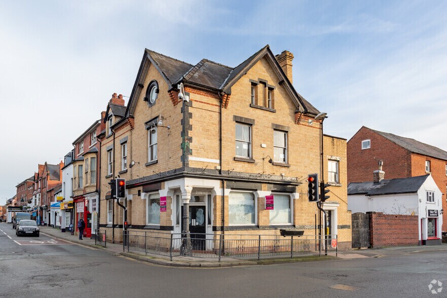 69 Church St, Oswestry for sale - Primary Photo - Image 1 of 1