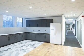 97-109 Uxbridge Rd, London to rent Building Photo- Image 1 of 31