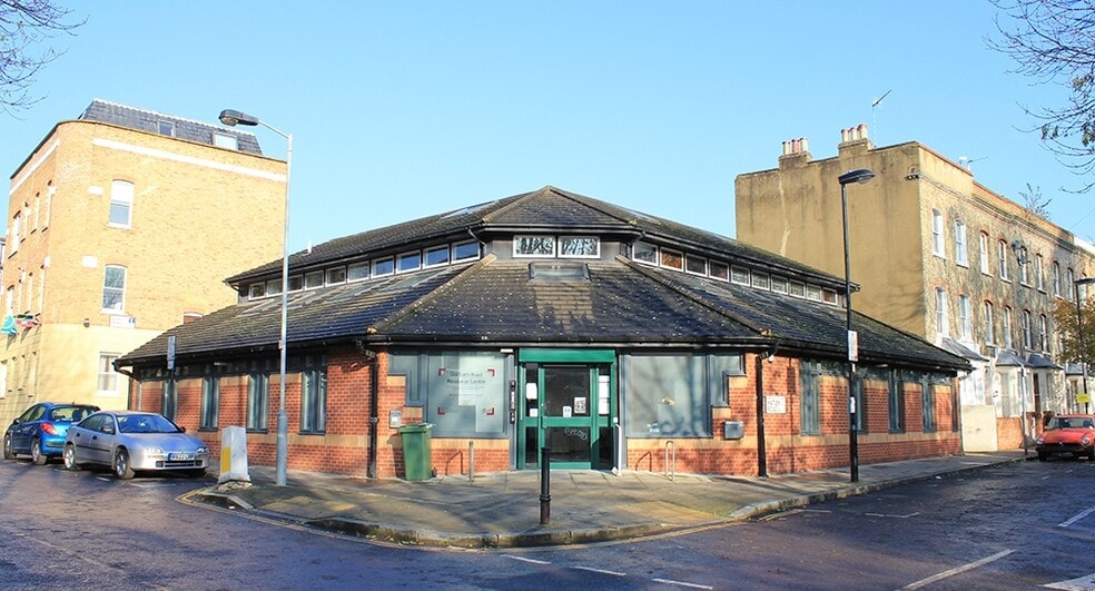 86 Durham Rd, London for sale - Building Photo - Image 1 of 1