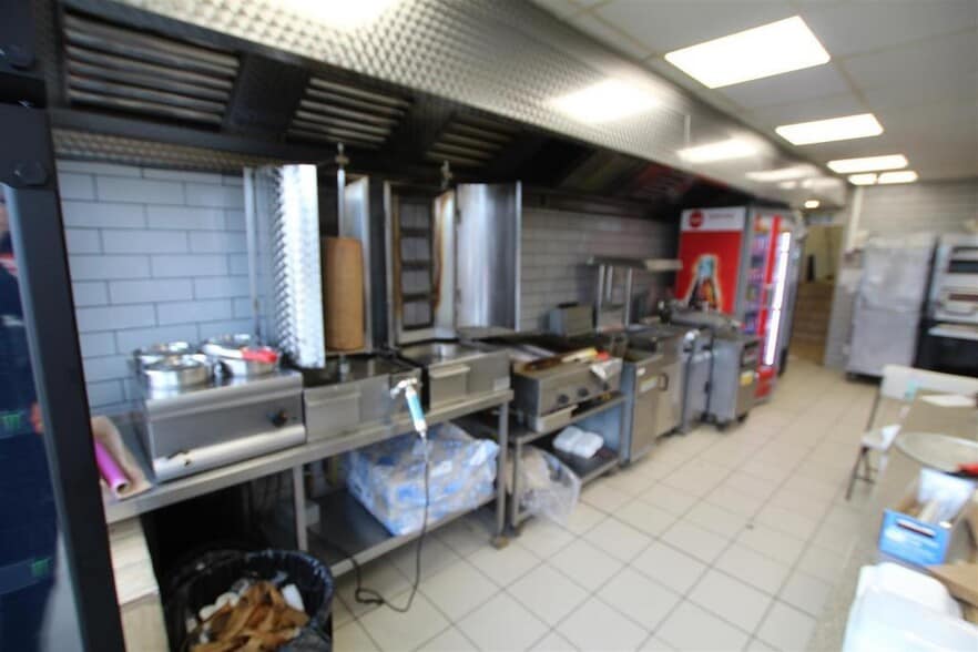 3 Holyhill Gdns, Stanley for sale - Building Photo - Image 3 of 11