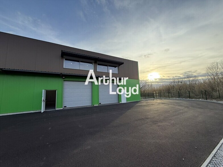 Light Industrial in Les Arcs for sale - Building Photo - Image 3 of 5
