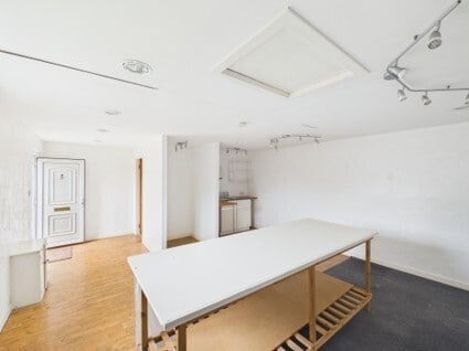 25 Portlan St, Troon to rent Interior Photo- Image 1 of 2