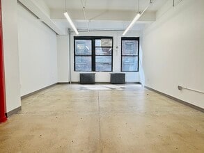 252 W 38th St, New York, NY to rent Interior Photo- Image 1 of 6