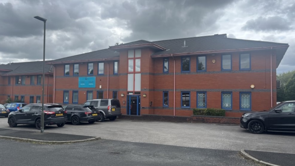 Kings Croft Ct, Wigan for sale Building Photo- Image 1 of 1