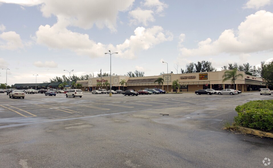 27359 S Dixie Hwy, Naranja, FL for rent - Building Photo - Image 1 of 9