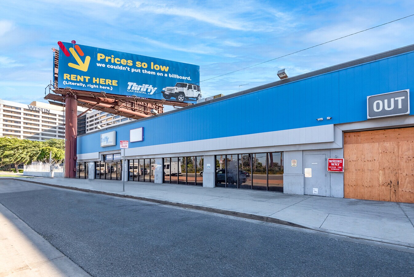 54305440 W Century Blvd, Los Angeles 90045 UK