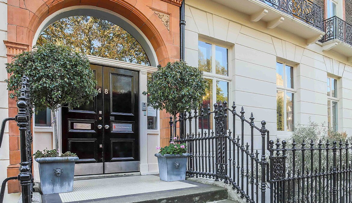 48-49 Russell Sq, London to rent Building Photo- Image 1 of 8