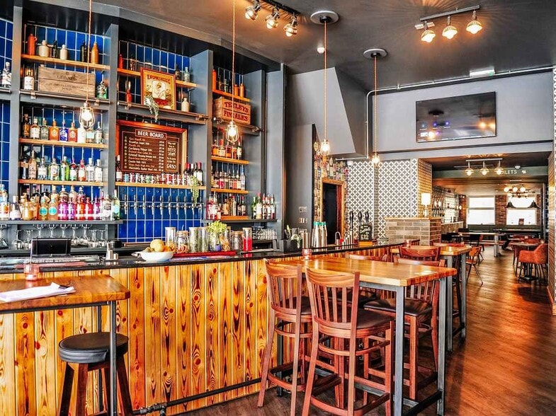 68 John William St, Huddersfield for sale - Interior Photo - Image 3 of 3