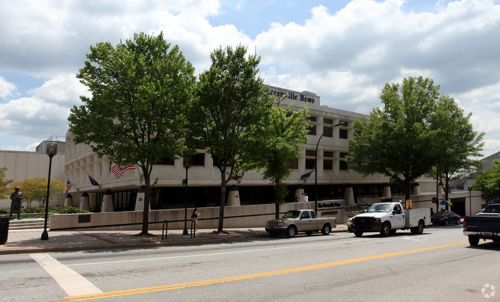 305 S Main St, Greenville, SC for sale - Primary Photo - Image 1 of 1