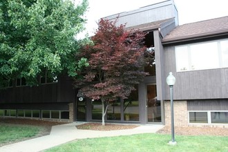 1100 Brandywine Blvd, Zanesville, OH for rent Building Photo- Image 1 of 2