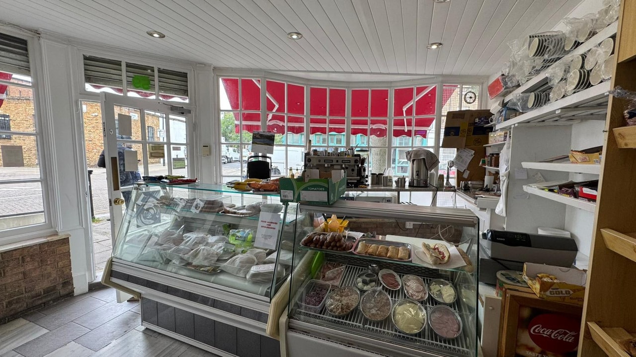 59 Grafton Rd, London, LND NW5 3EL - Unit 1 -  - Interior Photo - Image 2 of 4