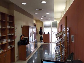 Retail in Amposta, Tarragona to rent Interior Photo- Image 2 of 3