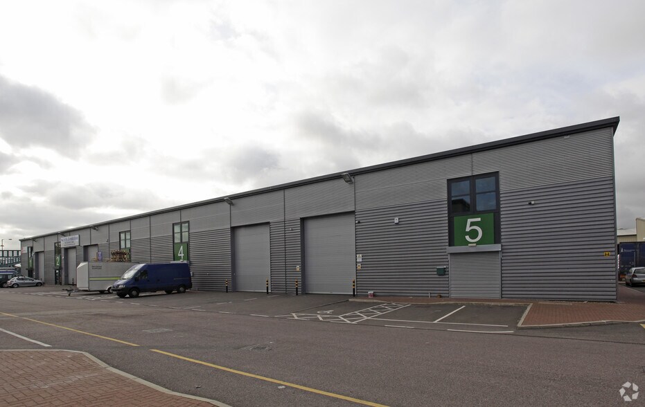 Crabtree Manorway S, Belvedere for sale - Primary Photo - Image 1 of 1