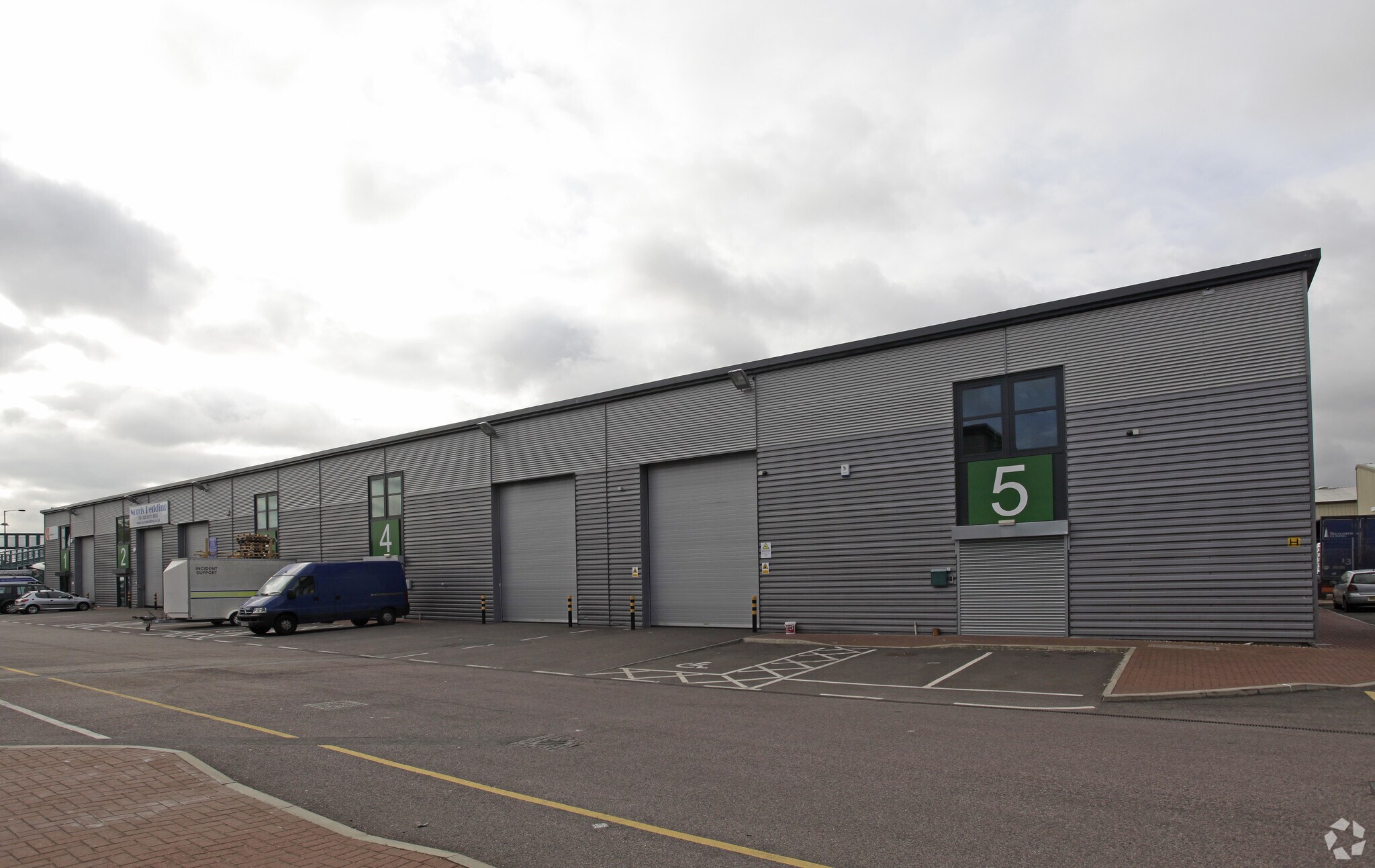 Crabtree Manorway S, Belvedere for sale Primary Photo- Image 1 of 1